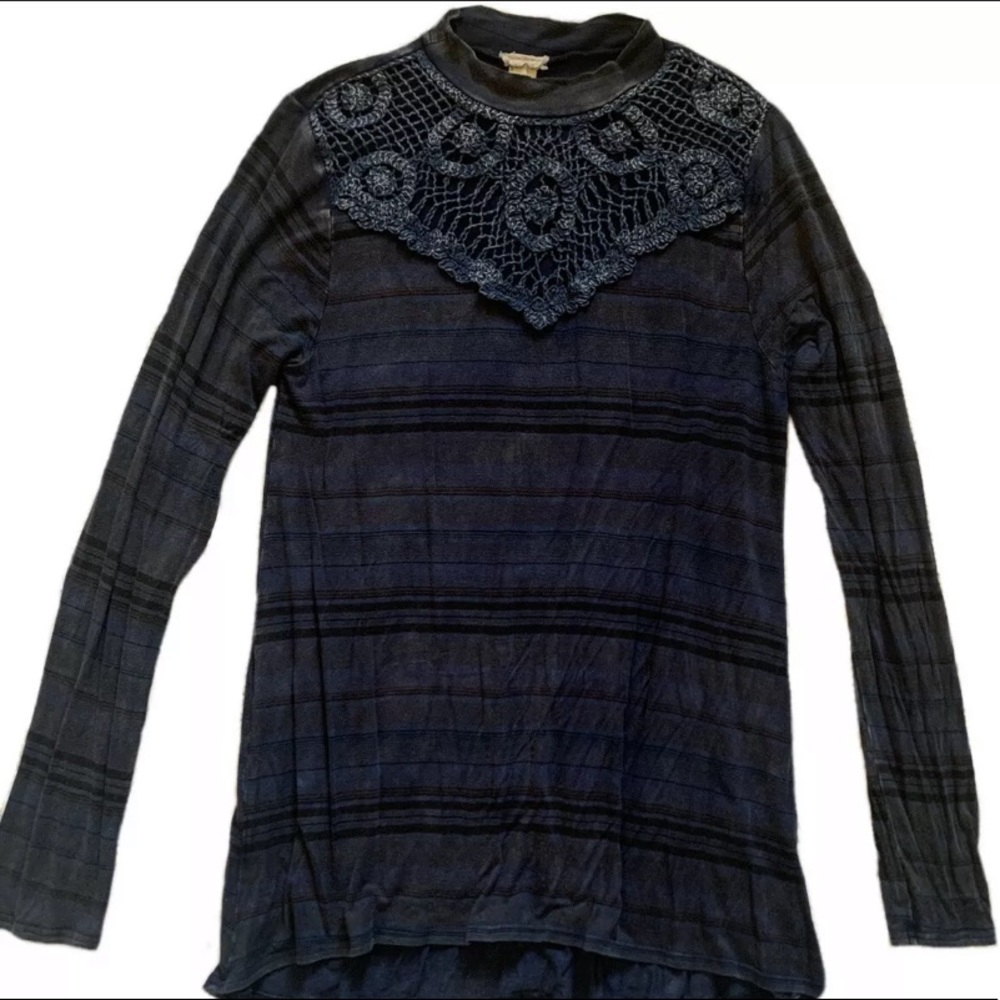 Gimmicks by BKE: mock neck, crocheted long sleeve